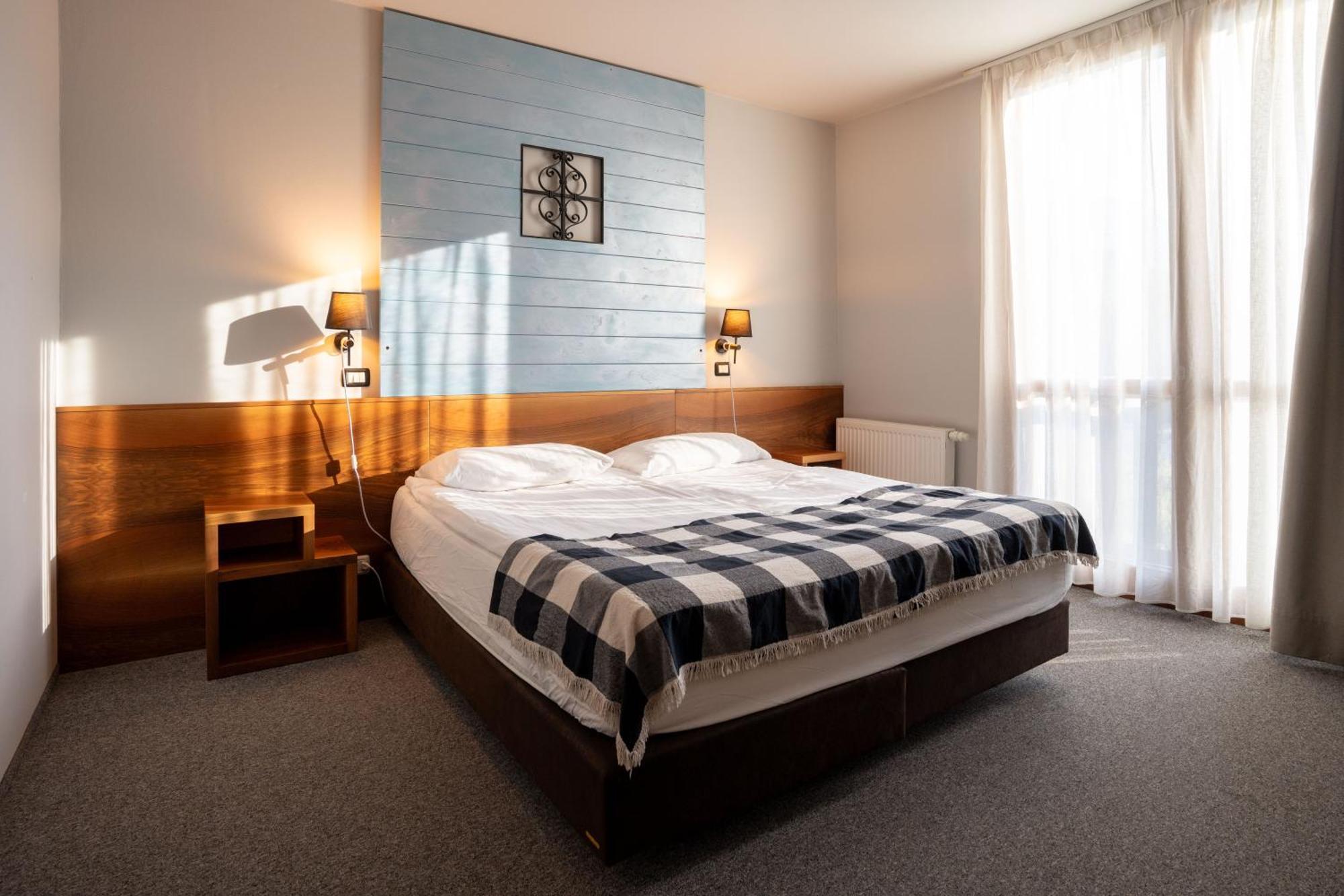 Hotel Boka 3*